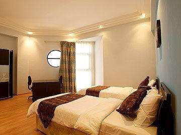 Ewa Hotel Apartments Манама Екстер'єр фото